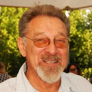אהרון אקי לפיד