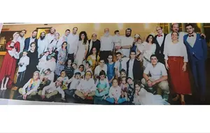 משפחת ריינוס, ילדיהם חתניהם וכלותיהם, נכדיהם ונכדותיהן