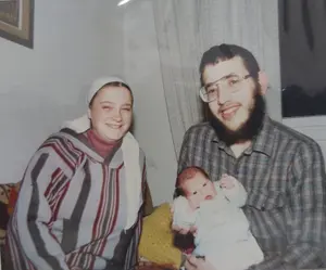 יגאל ומיכי עם לידת בתם הבכורה ברוריה כסלו תשמ''ח