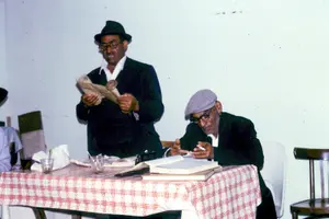 אליהו מצויינים ושוקרי מנשאוף קריאת מגילת אסתר